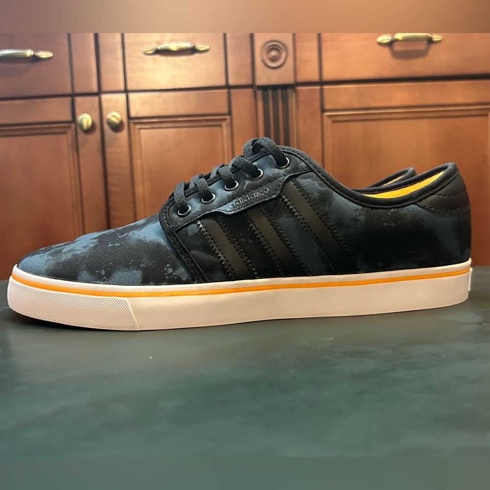 ADIDAS Men's Seeley core black/midnight/orange D68873 Sz 10 NEW/PERFECT w/ Box - Picture 10 of 16